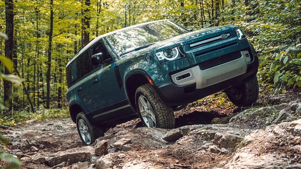 2020-Land-Rover-Defender-blue-front-off-road.jpeg