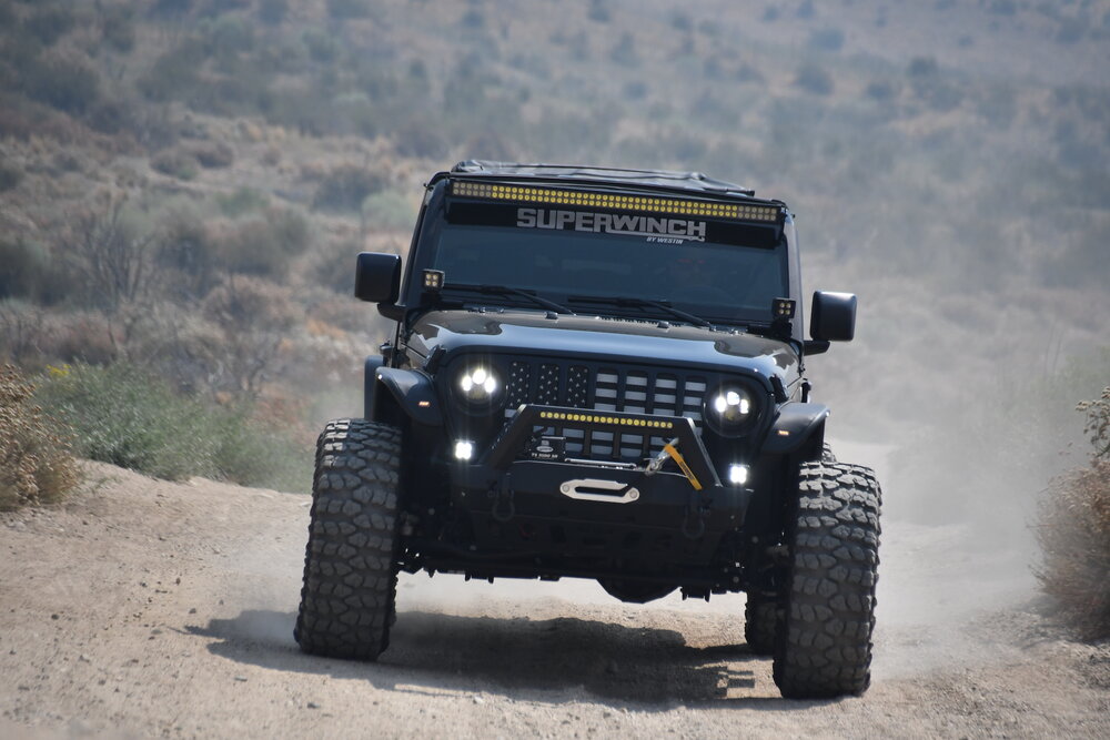  Photo: Superwinch 