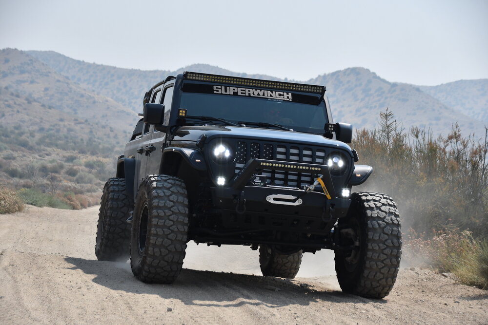  Photo: Superwinch 