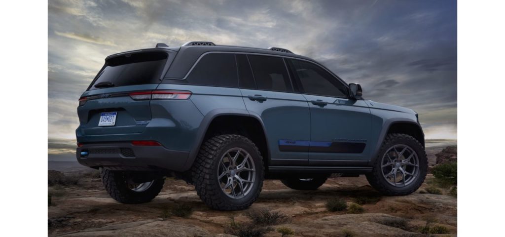 Jeep Grand Cherokee Trailhawk 4xe Concept. Rendering by Jeep.