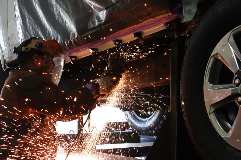 Chopping the frame of the 300 Series Land Cruiser