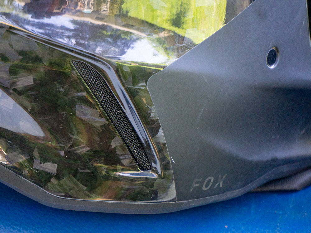 motorcycle helmet, motocross helmet, adventure riding helmet, Mips helmet, carbon fiber helmet, lightweight helmet, riding goggles, Fox helmet, Fox Racing,