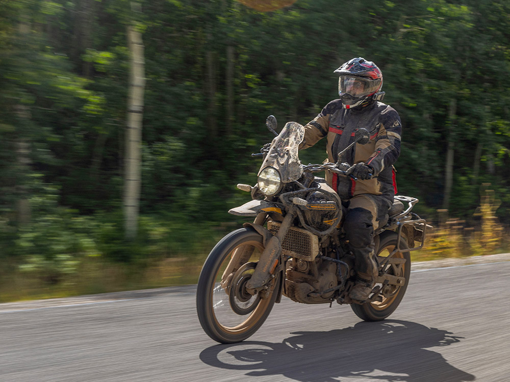 Royal Enfield 450 Himalayan Adventure Motorcycle, adventure motorcycle, overlanding motorcycle, dual sport motorcycle, dirt bike, India, himalayan, himlalays, panniers, crash bars,