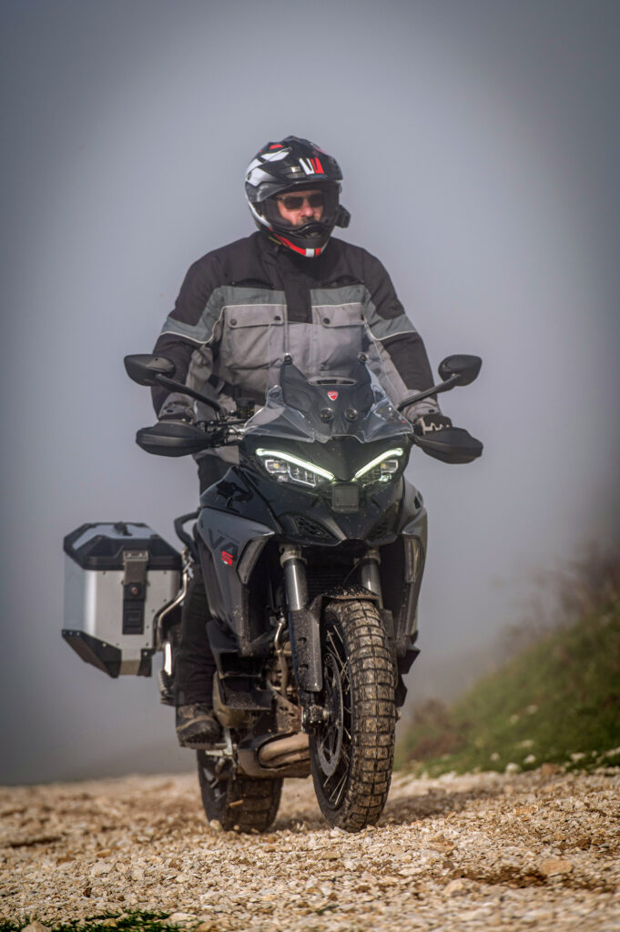 Ducati Multistrada V4 S, Ducati adventure bike, ADV bike, Ducati, off-road motorcycle, adventure motorcycle,